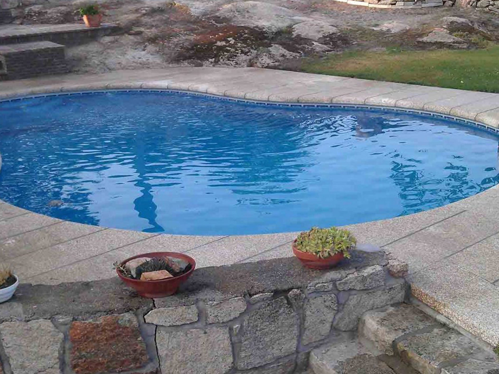 Piscina de piedra natural 6